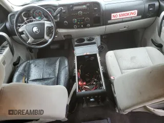 2010 Chevrolet Silverado 1500 1HY with VIN 3GCXKUEJ0AG216204, listed as a Copart auction lot 50546545 with 99,576 mi miles and Salvage Title. Bid and sale history available at DreamBid. Image 8.