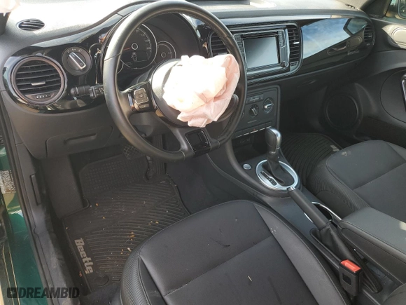 2018 Volkswagen Beetle S with VIN 3VWFD7AT7JM712713, listed as a Copart auction lot 77402094 with 0 mi miles and Clean Title. Bid and sale history available at carsss.com. Image 8.