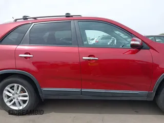 2015 Kia Sorento LX with VIN 5XYKT4A62FG618479, listed as a IAAI auction lot 41934079 with 107,747 mi miles. Bid and sale history available at carsss.com. Image 13.
