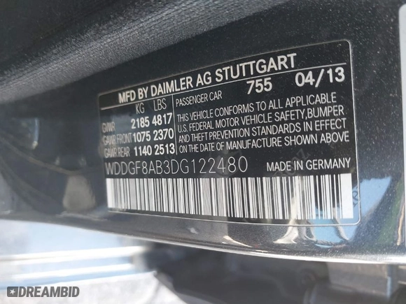 2013 Mercedes-Benz C-Class C 300 Sport with VIN WDDGF8AB3DG122480, listed as a IAAI auction lot 41805512 with 118,841 mi miles. Bid and sale history available at carsss.com. Image 9.