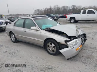 1997 Honda Accord Special Edition с VIN 1HGCD5607VA051584, выставлен на аукционе IAAI как лот 41542918 с пробегом 251 902 миль миль и . История ставок и продаж доступна на DreamBid. Изображение 1.