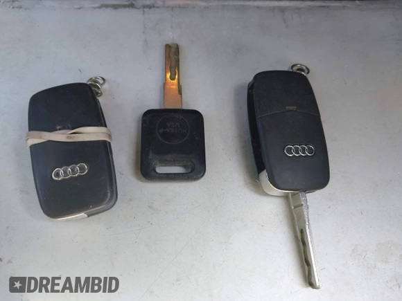 2000 Audi A4 with VIN WAUDC68D4YA074222, listed as a IAAI auction lot 42553114 with 102,815 mi miles and . Bid and sale history available at DreamBid. Image 11.