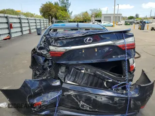 2016 Lexus ES 300h with VIN JTHBW1GG5G2117683, listed as a Copart auction lot 56375035 with 40,716 mi miles and Clean Title. Bid and sale history available at DreamBid. Image 6.