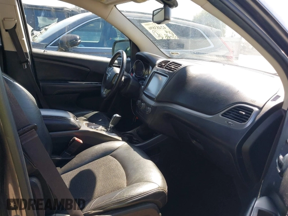 2017 Dodge Journey Crossroad Plus z VIN 3C4PDDGG3HT560915, wystawiony jako IAAI lot #42483896 z przebiegiem 130 588 mil mil oraz . Historia ofert i sprzedaży dostępna na DreamBid. Obrazek 5.