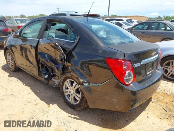 2014 Chevrolet Sonic LT с VIN 1G1JC5SH3E4139348, выставлен на аукционе IAAI как лот 42336984 с пробегом Не указан миль и . История ставок и продаж доступна на DreamBid. Изображение 3.