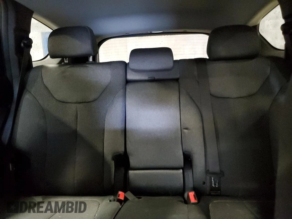 2019 Hyundai Santa Fe SE with VIN 5NMS23AD1KH007340, listed as a Copart auction lot 57855435 with 136,751 mi miles and Clean title. Bid and sale history available at DreamBid. Image 10.