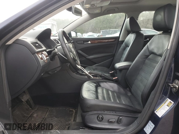 2013 Volkswagen Passat SEL Premium z VIN 1VWCN7A3XDC073524, wystawiony jako Copart lot #46759305 z przebiegiem 118 780 mil mil oraz Szkoda całkowita • Salvage title. Historia ofert i sprzedaży dostępna na DreamBid. Obrazek 7.