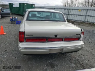 1997 Lincoln Town Car Executive with VIN 1LNLM81W9VY643745, listed as a Copart auction lot 47921365 with 68,821 mi miles and Salvage Title. Bid and sale history available at carsss.com. Image 6.