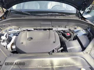 2025 Volvo XC90 z VIN YV4062PG4S1349248, wystawiony jako IAAI lot #42080418 z przebiegiem 3140 mil mil oraz . Historia ofert i sprzedaży dostępna na DreamBid. Obrazek 10.