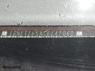 2005 Chevrolet TrailBlazer LS with VIN 1GNET16SX56147062, listed as a IAAI auction lot 41872738 with 206,064 mi miles. Bid and sale history available at carsss.com. Image 9.