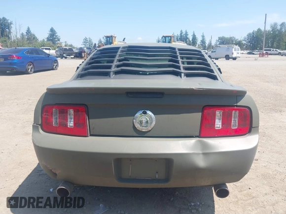 2007 Ford Mustang Deluxe with VIN 1ZVFT80N775256982, listed as a IAAI auction lot 42433794 with 123,787 mi miles and . Bid and sale history available at DreamBid. Image 17.