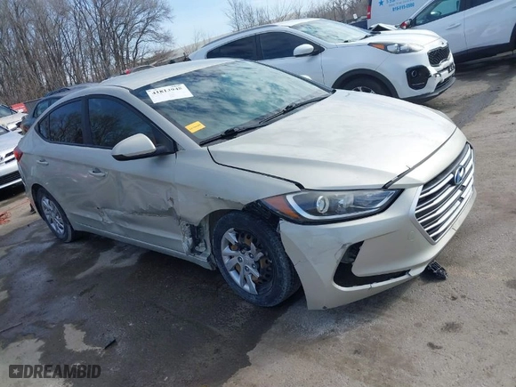 2018 Hyundai Elantra SE with VIN KMHD74LF9JU475088, listed as a IAAI auction lot 41813948 with 114,590 mi miles. Bid and sale history available at carsss.com. Image 1.