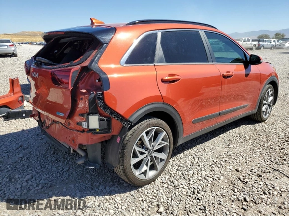 2022 Kia Niro Touring SE with VIN KNDCC3LCXN5532572, listed as a Copart auction lot 67485494 with 27,554 mi miles and Salvage Title. Bid and sale history available at carsss.com. Image 3.