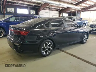 2019 Kia Forte LXS z VIN 3KPF24AD3KE025191, wystawiony jako Copart lot #61373395 z przebiegiem 56 696 mil mil oraz Czysty tytuł • Clean title. Historia ofert i sprzedaży dostępna na DreamBid. Obrazek 3.
