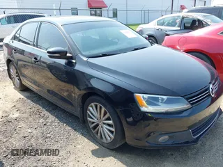 2013 Volkswagen Jetta TDI w/Premium/Nav с VIN 3VWLL7AJ1DM396749, выставлен на аукционе IAAI как лот 42403933 с пробегом 88 777 миль миль и . История ставок и продаж доступна на DreamBid. Изображение 1.