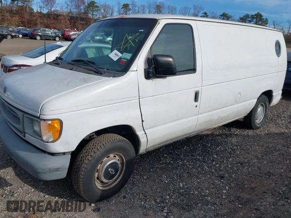 2002 Ford Econoline Cargo with VIN 1FTRE14262HB84357, listed as a IAAI auction lot 40880551 with 123,183 mi miles. Bid and sale history available at carsss.com. Image 2.