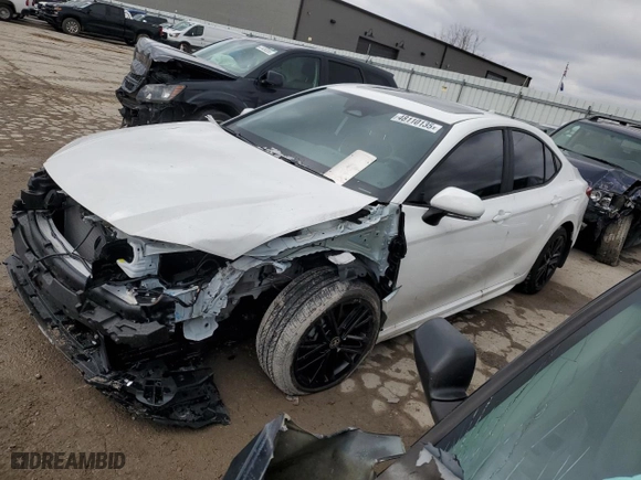 2025 Toyota Camry LE with VIN 4T1DAACK4SU063482, listed as a Copart auction lot 48110135 with 9,175 mi miles and Salvage Title. Bid and sale history available at carsss.com. Image 1.