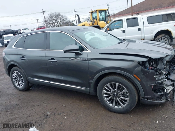 2019 Lincoln Nautilus Select with VIN 2LMPJ8K91KBL61745, listed as a IAAI auction lot 42020381 with 20,080 mi miles. Bid and sale history available at carsss.com. Image 13.