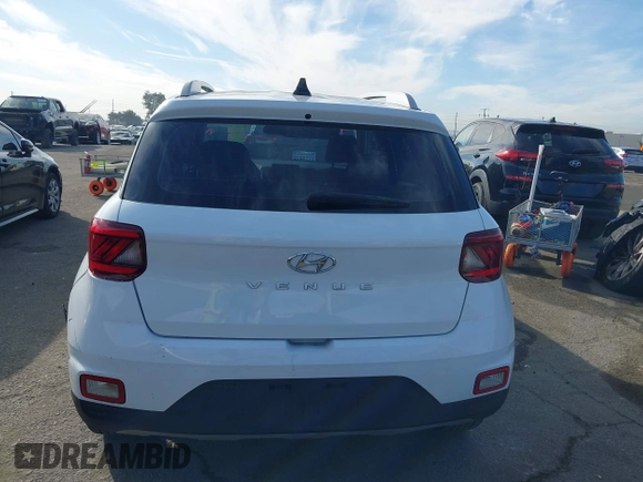 2021 Hyundai Venue SEL with VIN KMHRC8A3XMU064482, listed as a IAAI auction lot 41482558 with 17,205 mi miles and . Bid and sale history available at DreamBid. Image 16.