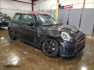 2024 MINI Hardtop 2 Door Cooper S with VIN WMW53DH0XR2V66612, listed as a Copart auction lot 89181965 with 9,889 mi miles and Salvage Title. Bid and sale history available at carsss.com. Image 4.