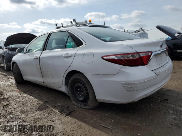 2015 Toyota Camry LE z VIN 4T1BD1FK5FU160965, wystawiony jako Copart lot #51188425 z przebiegiem 387 449 mil mil oraz Czysty tytuł • Clean title. Historia ofert i sprzedaży dostępna na DreamBid. Obrazek 2.