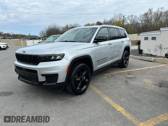 2023 Jeep Grand Cherokee Altitude z VIN 1C4RJKAG7P8886213, wystawiony jako Copart lot #55953755 z przebiegiem 36 872 mil mil oraz Czysty tytuł • Clean title. Historia ofert i sprzedaży dostępna na DreamBid. Obrazek 1.