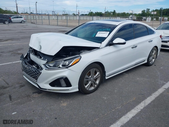 2019 Hyundai Sonata Sport with VIN 5NPE34AFXKH772292, listed as a IAAI auction lot 40466023 with 46,224 mi miles. Bid and sale history available at carsss.com. Image 17.