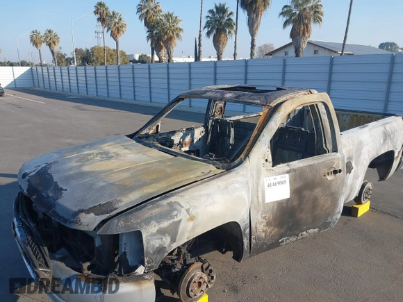 2009 Chevrolet Silverado 1500 Work Truck with VIN 1GCEC14CX9Z115933, listed as a IAAI auction lot 41469005 with Not Provided miles and . Bid and sale history available at DreamBid. Image 6.