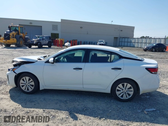 2024 Nissan Sentra S z VIN 3N1AB8BV3RY234421, wystawiony jako IAAI lot #42012080 z przebiegiem 20 938 mil mil oraz . Historia ofert i sprzedaży dostępna na DreamBid. Obrazek 14.