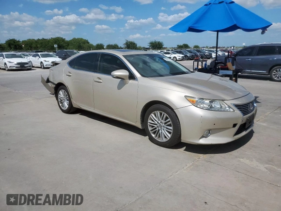 2014 Lexus ES 330 with VIN JTHBK1GG7E2146840, listed as a Copart auction lot 66757035 with 151,789 mi miles and Clean title. Bid and sale history available at DreamBid. Image 4.