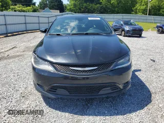 2015 Chrysler 200 S with VIN 1C3CCCBG9FN581496, listed as a Copart auction lot 56590645 with 164,672 mi miles and Clean Title. Bid and sale history available at DreamBid. Image 5.