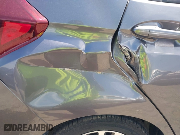 2020 Honda Fit EX-L z VIN 3HGGK5H90LM701665, wystawiony jako IAAI lot #42209084 z przebiegiem 79 395 mil mil oraz . Historia ofert i sprzedaży dostępna na DreamBid. Obrazek 19.