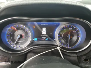 2018 Chrysler 300 Limited z VIN 2C3CCAEG7JH148759, wystawiony jako Copart lot #51634465 z przebiegiem 93 944 mil mil oraz Szkoda całkowita • Salvage title. Historia ofert i sprzedaży dostępna na DreamBid. Obrazek 9.