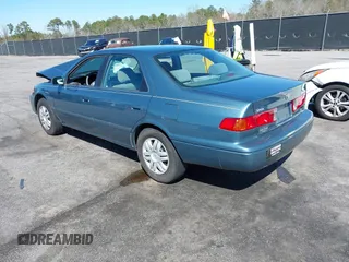 2001 Toyota Camry CE with VIN 4T1BG22K41U782923, listed as a IAAI auction lot 41773916 with 201,038 mi miles and . Bid and sale history available at carsss.com. Image 3.