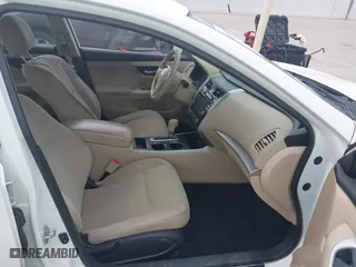 2015 Nissan Altima 2.5 with VIN 1N4AL3AP5FC950179, listed as a IAAI auction lot 41708420 with 125,867 mi miles. Bid and sale history available at carsss.com. Image 5.