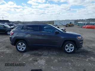 2019 Jeep Compass Latitude z VIN 3C4NJDBB3KT849487, wystawiony jako IAAI lot #41996602 z przebiegiem 45 138 mil mil oraz . Historia ofert i sprzedaży dostępna na DreamBid. Obrazek 13.
