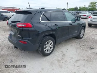 2016 Jeep Cherokee Latitude z VIN 1C4PJMCS9GW225346, wystawiony jako IAAI lot #42362322 z przebiegiem 122 816 mil mil oraz . Historia ofert i sprzedaży dostępna na DreamBid. Obrazek 4.