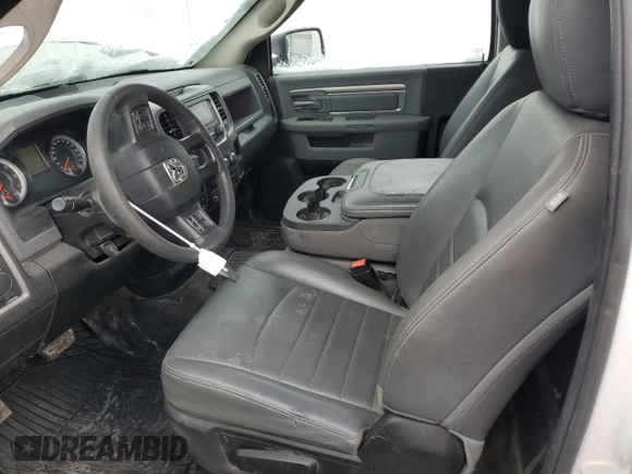 2020 Ram 1500 Tradesman z VIN 3C6JR7DT1LG260552, wystawiony jako Copart lot #49009535 z przebiegiem 107 514 mil mil oraz Szkoda całkowita • Salvage title. Historia ofert i sprzedaży dostępna na DreamBid. Obrazek 7.