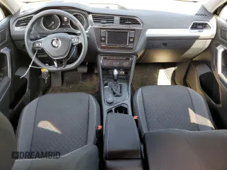 2021 Volkswagen Tiguan S z VIN 3VV0B7AX0MM068396, wystawiony jako Copart lot #54058005 z przebiegiem 42 103 mil mil oraz Czysty tytuł • Clean title. Historia ofert i sprzedaży dostępna na DreamBid. Obrazek 8.