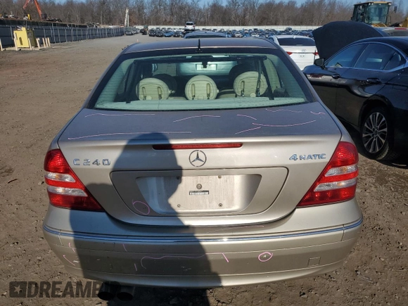 2005 Mercedes-Benz C 240 with VIN WDBRF81J05F680044, listed as a Copart auction lot 88118585 with Not Provided miles and Salvage Title. Bid and sale history available at DreamBid. Image 6.
