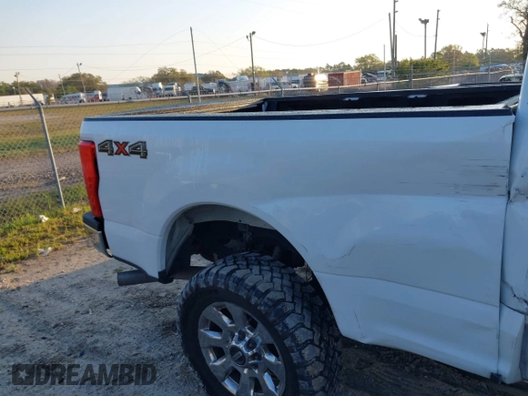 2019 Ford F-250 XL with VIN 1FT7W2B63KEE34610, listed as a IAAI auction lot 41698516 with 118,110 mi miles and . Bid and sale history available at DreamBid. Image 19.