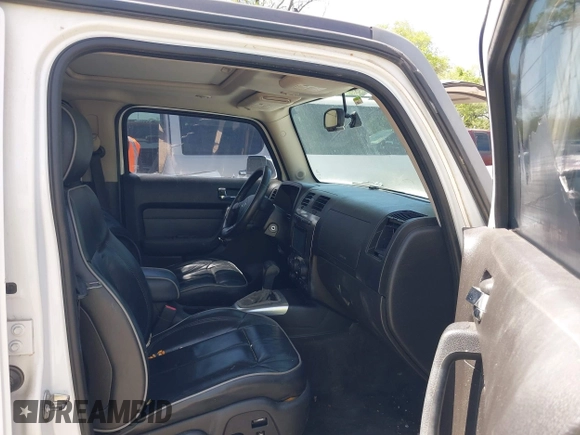 2006 Hummer H3 with VIN 5GTDN136168149867, listed as a IAAI auction lot 42057675 with 208,595 mi miles. Bid and sale history available at carsss.com. Image 5.