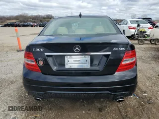 2014 Mercedes-Benz C 300 Sport with VIN WDDGF8AB2EA950282, listed as a Copart auction lot 52581065 with 84,664 mi miles and Salvage Title. Bid and sale history available at DreamBid. Image 6.