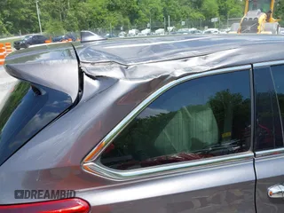 2019 Toyota Highlander LE with VIN 5TDBZRFH5KS722354, listed as a IAAI auction lot 42252775 with 97,141 mi miles and . Bid and sale history available at DreamBid. Image 14.