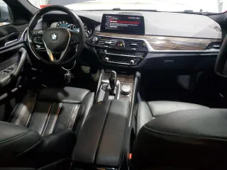 2019 BMW 5 Series 530i xDrive с VIN WBAJA7C50KWW09782, выставлен на аукционе Copart как лот 50684555 с пробегом 90 510 миль миль и Списание • Salvage title. История ставок и продаж доступна на DreamBid. Изображение 8.