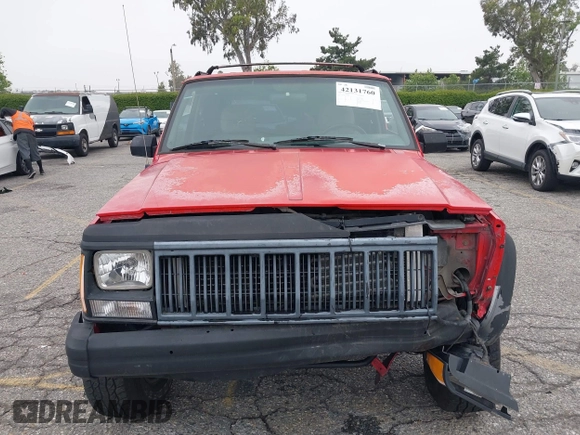 1996 Jeep Cherokee Country with VIN 1J4FJ78S3TL116814, listed as a IAAI auction lot 42131760 with 209,510 mi miles and . Bid and sale history available at DreamBid. Image 12.