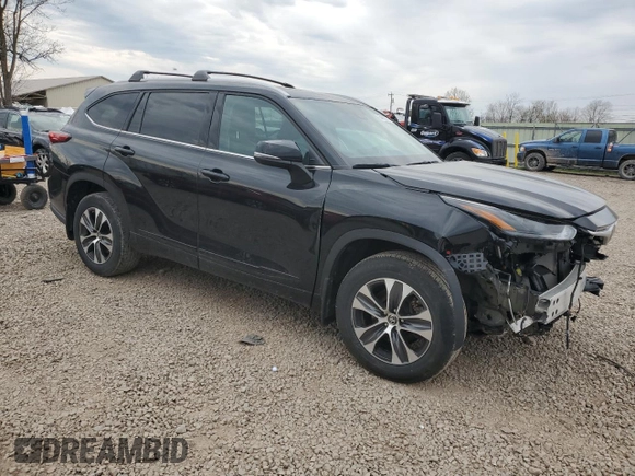 2022 Toyota Highlander XLE z VIN 5TDHZRBH5NS584920, wystawiony jako Copart lot #54503915 z przebiegiem 24 535 mil mil oraz Szkoda całkowita • Salvage title. Historia ofert i sprzedaży dostępna na DreamBid. Obrazek 4.
