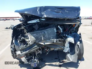 2022 Volkswagen Atlas SE z VIN 1V2KE2CA8NC220310, wystawiony jako IAAI lot #42218718 z przebiegiem 28 603 mil mil oraz . Historia ofert i sprzedaży dostępna na DreamBid. Obrazek 12.