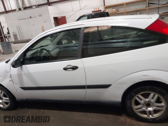 2002 Ford Focus ZX3 с VIN 3FAFP31342R171472, выставлен на аукционе IAAI как лот 41916406 с пробегом 334 934 миль миль и . История ставок и продаж доступна на DreamBid. Изображение 14.