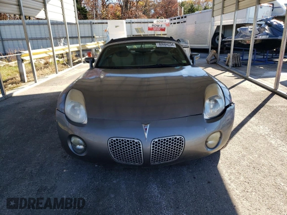 2006 Pontiac Solstice z VIN 1G2MB33BX6Y109591, wystawiony jako Copart lot #80684234 z przebiegiem 90 032 mil mil oraz Czysty tytuł • Clean title. Historia ofert i sprzedaży dostępna na DreamBid. Obrazek 5.